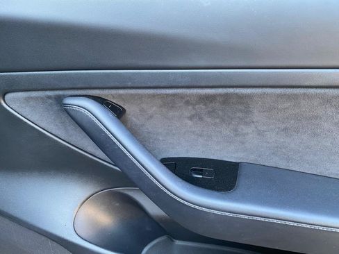 Used 2020 Tesla Model 3 Standard Range Plus RWD image 48