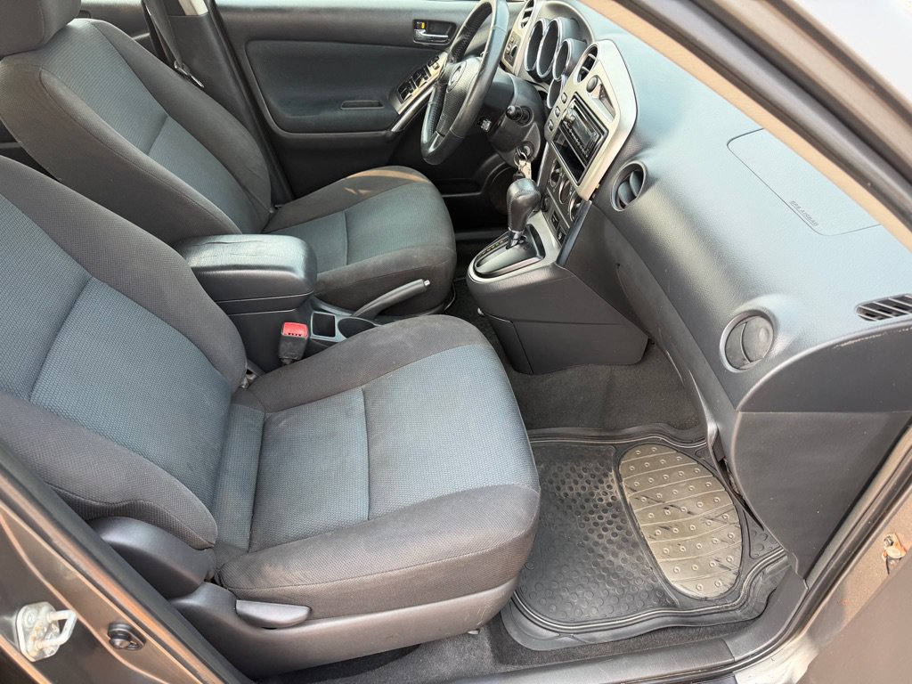Used 2007 Toyota Matrix XR w/ Extra Value Pkg 2 FWD image 11