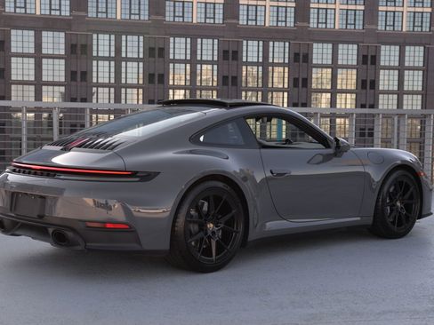 Certified 2025 Porsche 911 Carrera image 9