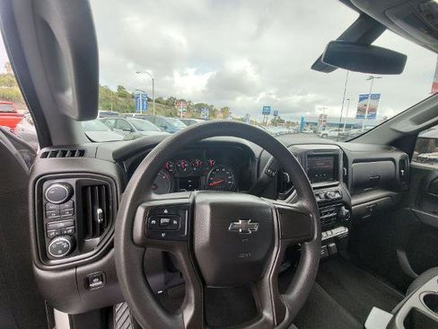 Used 2020 Chevrolet Silverado 1500 Custom Trail Boss w/ Custom Convenience Package image 10