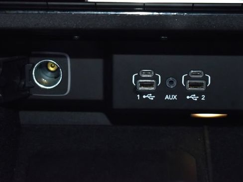 Used 2024 Jeep Wagoneer Series II AWD/4WD image 97