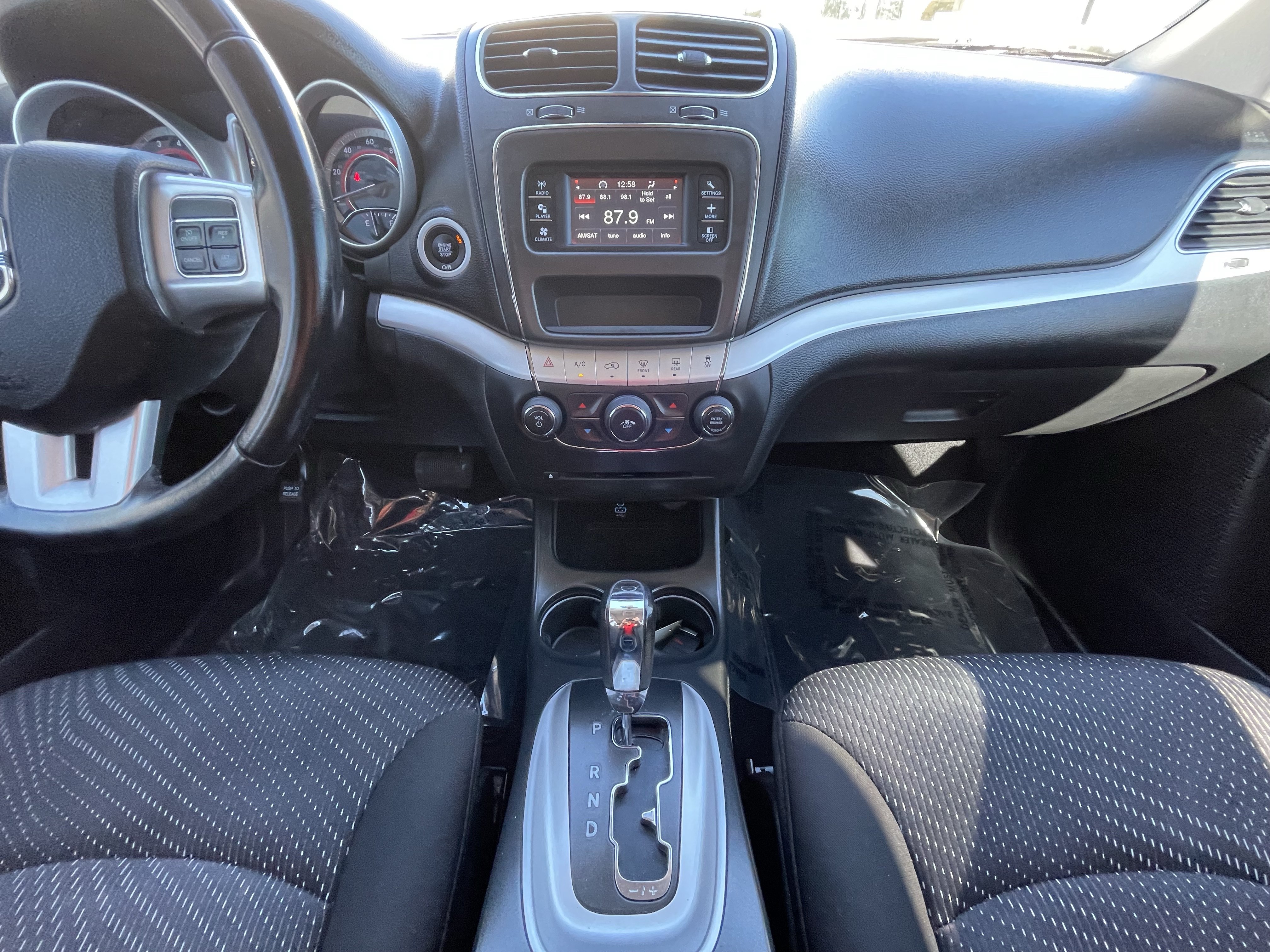 Used 2020 Dodge Journey SE w/ SE Popular Equipment Group FWD image 23
