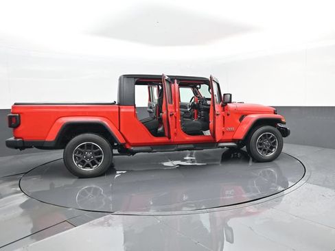 Used 2023 Jeep Gladiator Overland AWD/4WD image 27