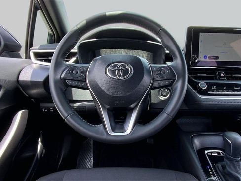 Certified 2025 Toyota Corolla SE FWD image 6