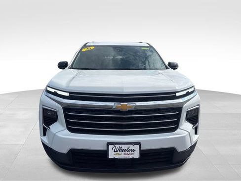 Used 2026 Chevrolet Traverse LT AWD/4WD image 10