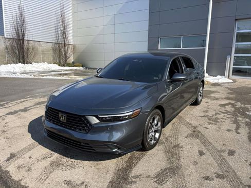 Used 2023 Honda Accord EX-L image 3
