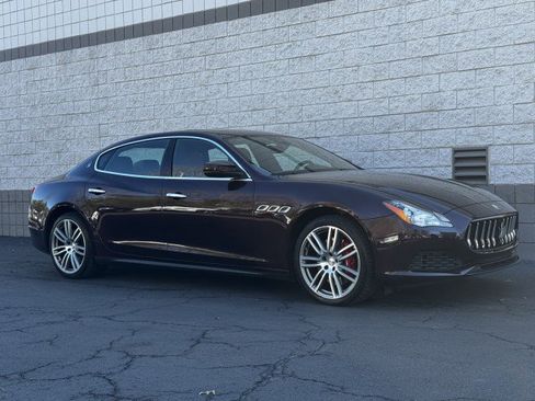 Used 2017 Maserati Quattroporte S Q4 AWD/4WD image 4