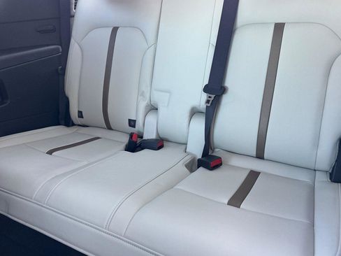 Certified 2025 MAZDA CX-90 3.3 Turbo S w/ Premium Package image 15