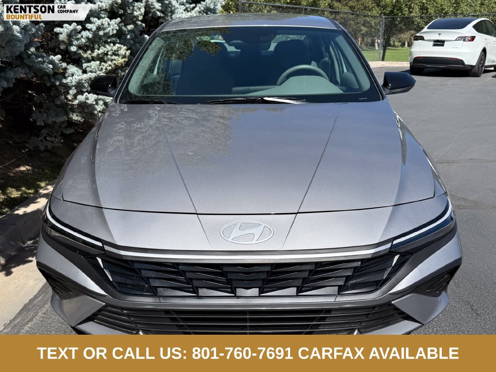 Used 2026 Hyundai Elantra Sport FWD image 2