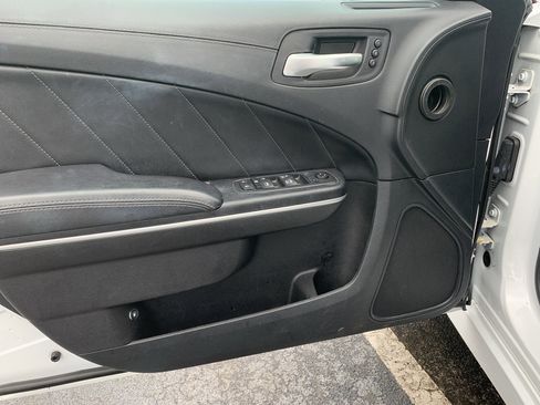 Used 2019 Dodge Charger R/T w/ Plus Group RWD image 13