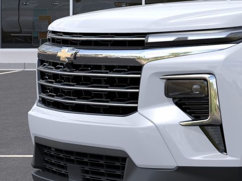 New 2026 Chevrolet Traverse LT w/ Driver Confidence Package FWD image 37