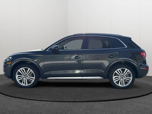 Used 2019 Audi Q5 Prestige w/ Prestige Package image 3