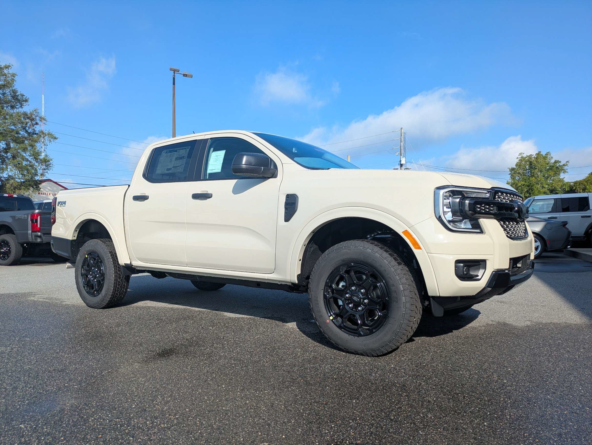 New 2026 Ford Ranger XLT w/ FX4 Off-Road Package AWD/4WD image 2