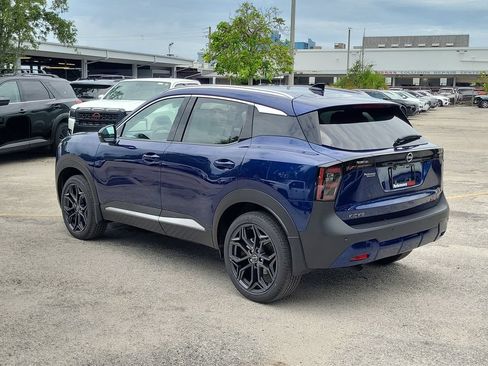 New 2026 Nissan Kicks SR AWD/4WD image 5