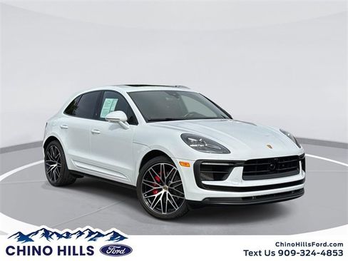 Used 2023 Porsche Macan S image 1