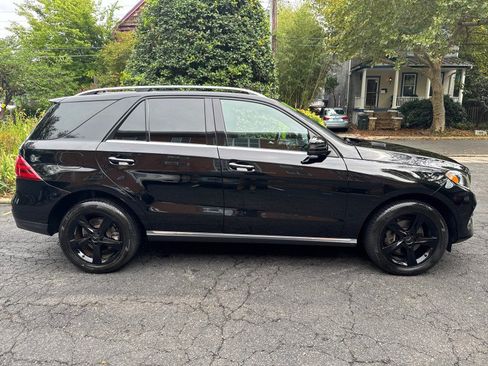 Used 2017 Mercedes-Benz GLE 350 4MATIC image 6