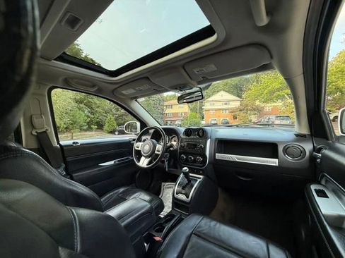 Used 2016 Jeep Compass High Altitude image 28