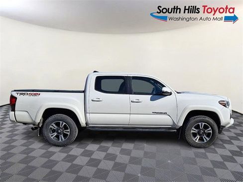 Certified 2018 Toyota Tacoma TRD Sport image 7