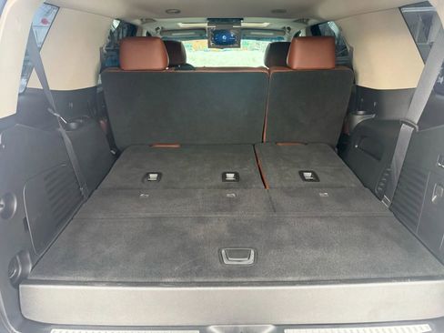 Used 2019 Cadillac Escalade Luxury image 48