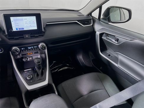 Certified 2025 Toyota RAV4 XLE image 21