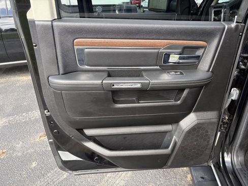 Used 2014 RAM 1500 Laramie w/ Convenience Group image 14