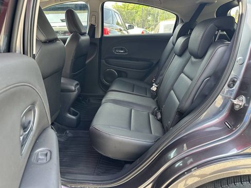 Used 2020 Honda HR-V Touring image 13