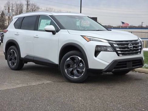 New 2026 Nissan Rogue SV w/ SV Premium Package FWD image 2