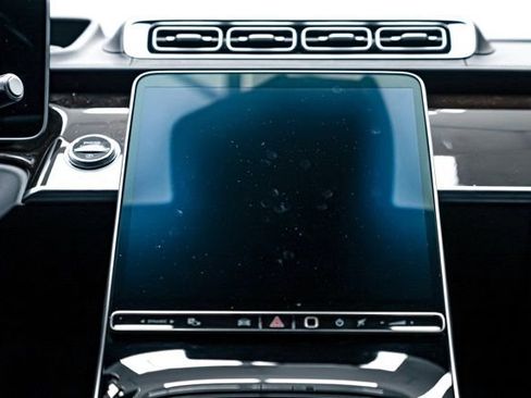 Used 2024 Mercedes-Benz Maybach S 580 4MATIC image 16