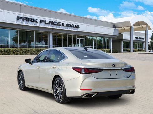 Used 2023 Lexus ES 350 w/ Premium Package image 4