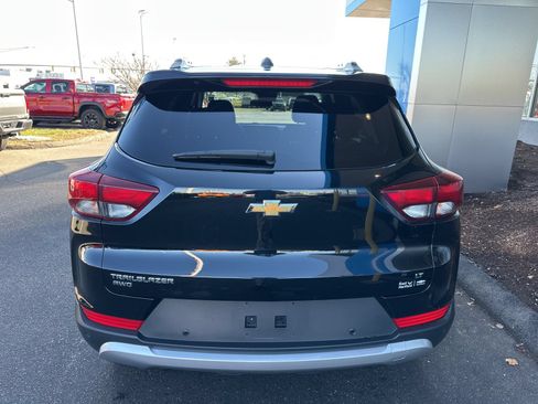 Used 2024 Chevrolet TrailBlazer LT w/ LT Cold Weather Package AWD/4WD image 6