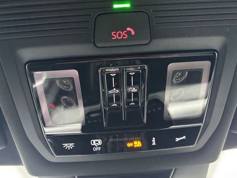 New 2026 Volkswagen Tiguan SE R-Line image 18