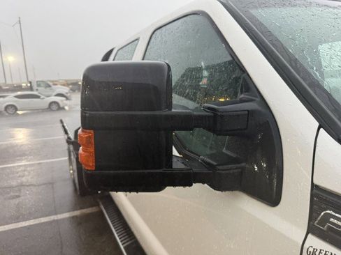 Used 2016 Ford F550 4x4 Crew Cab Super Duty image 22