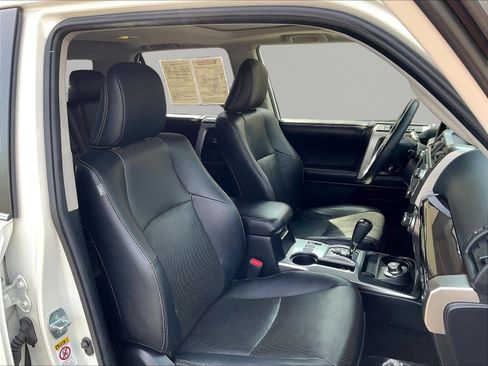 Used 2019 Toyota 4Runner Limited AWD/4WD image 29