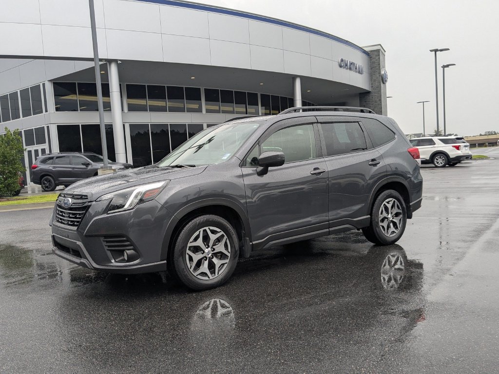 Certified 2023 Subaru Forester Premium AWD/4WD image 8