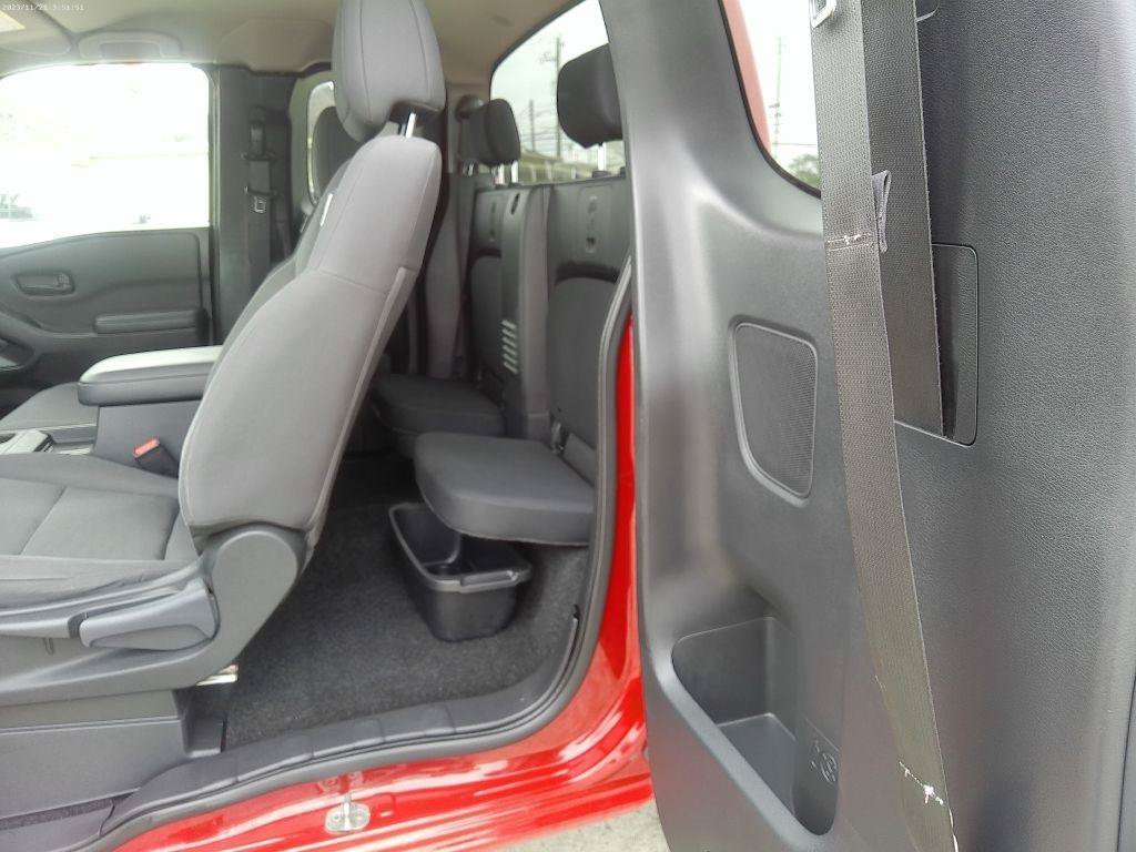 Used 2022 Nissan Frontier S RWD image 21