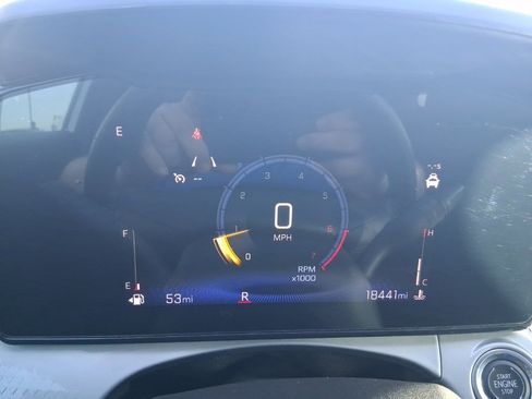 Used 2025 Chevrolet Trax LT w/ Driver Confidence Package image 7