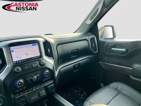 Used 2021 Chevrolet Silverado 1500 LTZ w/ LTZ Premium Package image 32