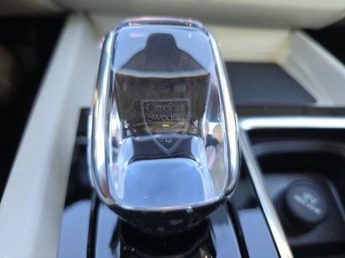 New 2026 Volvo XC60 T8 Ultra w/ Protection Package Premier AWD/4WD image 34