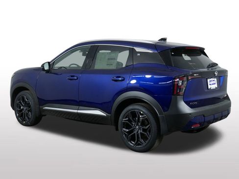 New 2026 Nissan Kicks SR w/ SR Premium Package AWD/4WD image 8