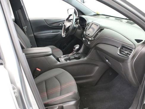 Used 2023 Chevrolet Equinox RS AWD/4WD image 27