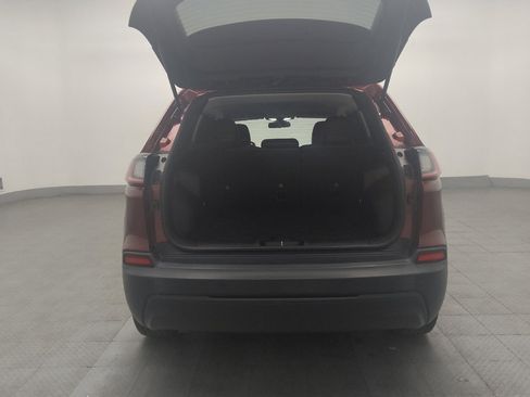 Used 2020 Jeep Cherokee Latitude Plus FWD image 29