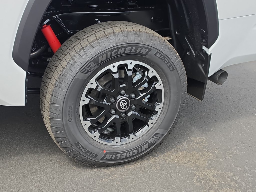 New 2026 Toyota Tundra SR5 w/ TRD Off-Road Package AWD/4WD image 10