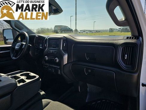 Used 2025 GMC Sierra 3500 Pro image 28
