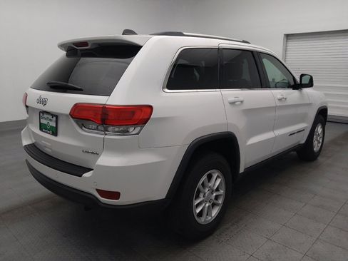 Used 2019 Jeep Grand Cherokee Laredo RWD image 9