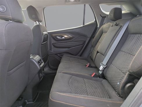 Used 2021 GMC Terrain SLE w/ Driver Convenience Package image 13