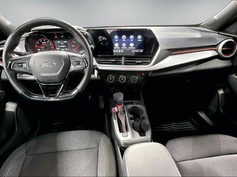 Used 2024 Chevrolet Trax RS w/ Driver Confidence Package FWD image 8