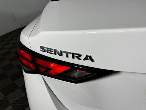 Used 2025 Nissan Sentra SV w/ All-Weather Package FWD image 11