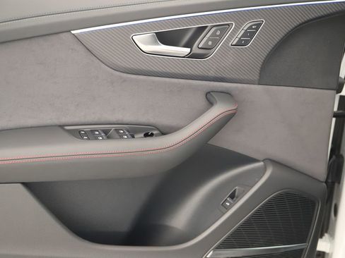 New 2026 Audi SQ8 Prestige image 23