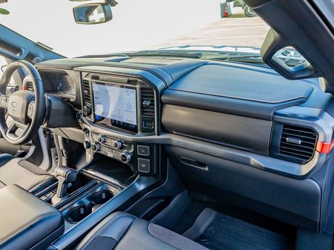 Used 2025 Ford F150 Raptor image 17