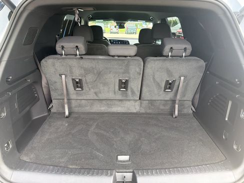 Used 2026 Chevrolet Traverse LT w/ LPO, Floor Liner Package FWD image 30